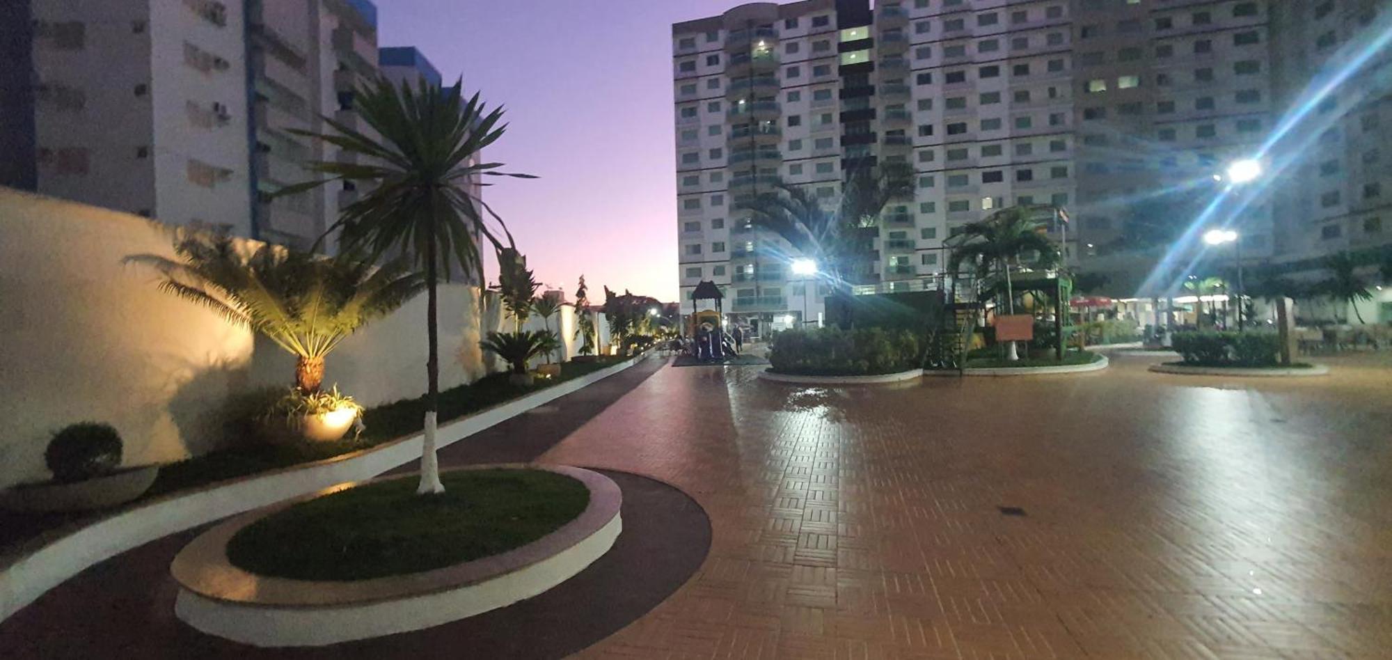 Riviera Park - Apto Luxo - Piscinas 24horas 4*