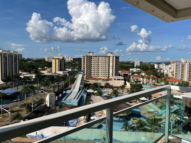 Riviera Park - Apto Luxo - Piscinas 24horas Hotel 4*